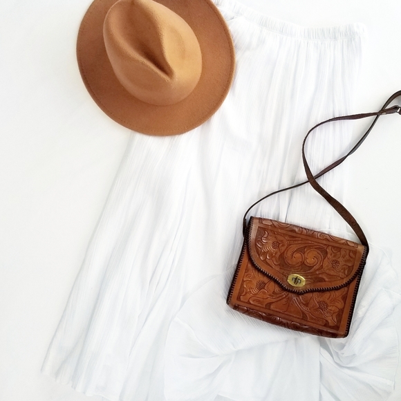 Alfred Dunner Dresses & Skirts - Alfred Dunner//White Cotton Gauze Lined Full Skirt